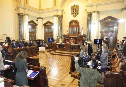 A alcaldesa convocará os grupos para reivindicaren á Xunta e ao Estado os proxectos pendentes na cidade